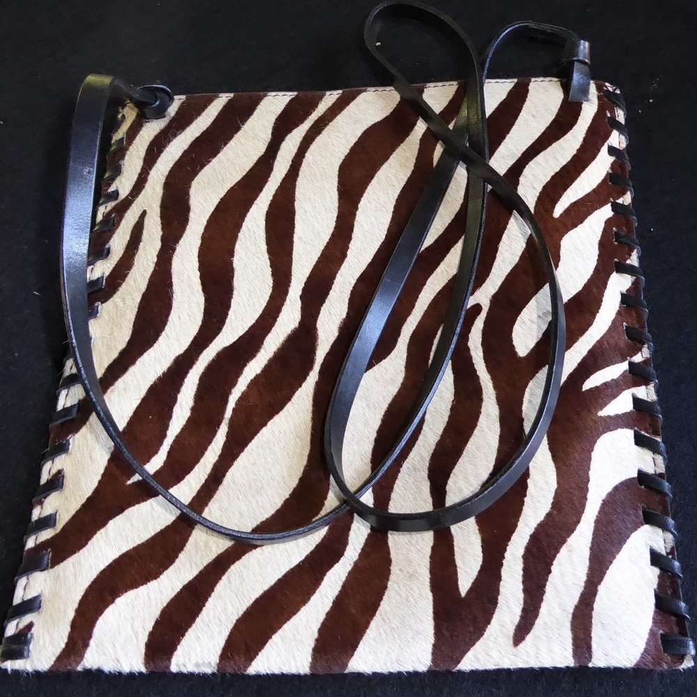 ENVELOPE PURSE, ZEBRA PATTERN ON COWHIDE, TOTAL STATEMENT PIECE